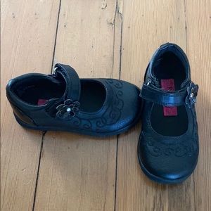 Cute never worn dress shoes